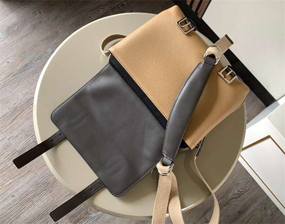 L0ew* xs military messenger bag in soft grained calfskin beige multicolor