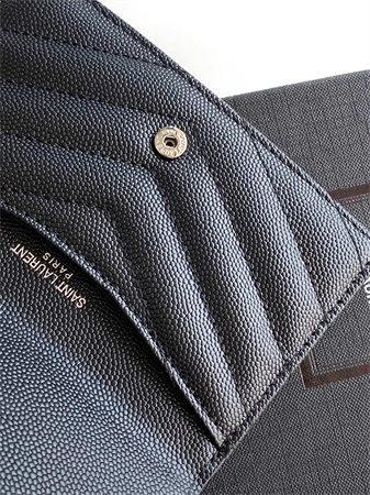 Y.S.L CASSANDRE MATELASS?? FRAGMENTS FLAP CARD CASE IN GRAIN DE POUDRE LEATHER Silver Tone Metal Black