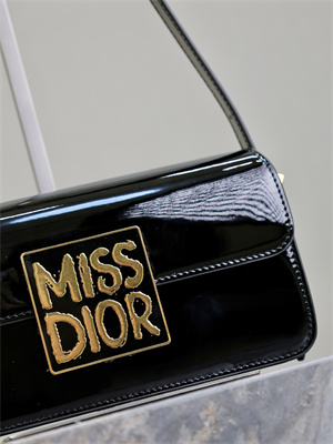 cd miss D*or flap bag patent calfskin black