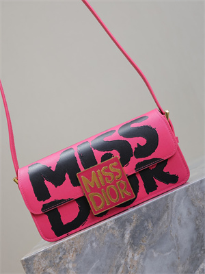 cd miss D*or flap bag graffiti printed calfskin fuchsia/black