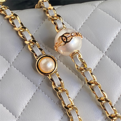 Ch*el flap phone holder with chain shiny lambskin, imitation pearls & gold-tone metal grey ap4284