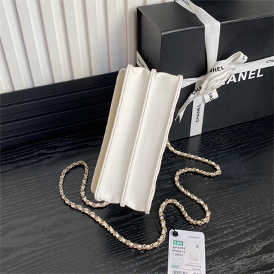 Ch*el clutch with chain lambskin, strass & gold-tone metal white ap4293