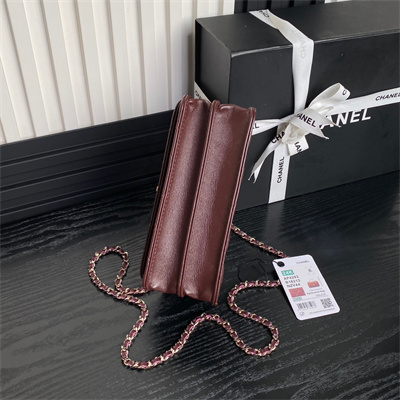 Ch*el clutch with chain lambskin, strass & gold-tone metal burgundy ap4293