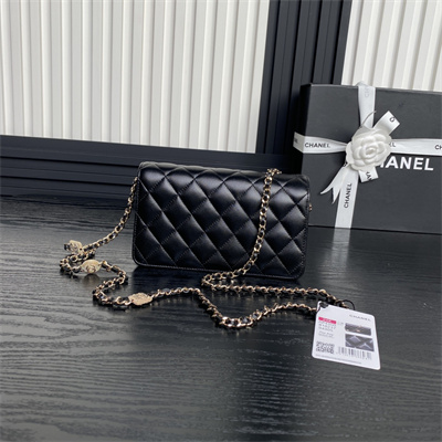 Ch*el clutch with chain lambskin, strass & gold-tone metal black ap4300