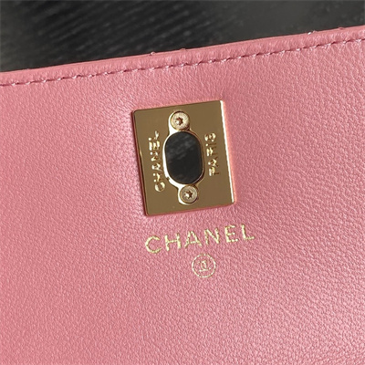 Ch*el clutch with chain lambskin, strass & gold-tone metal pink ap4300