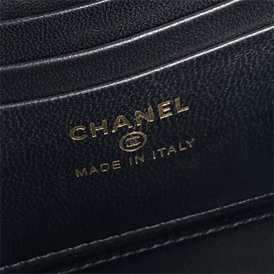 Ch*el vanity with chain lambskin, strass & gold-tone metal black ap4317