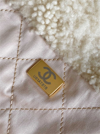 Cha.nel 22 Small Handbag Shearing Wool Gold Tone Metal AS3260