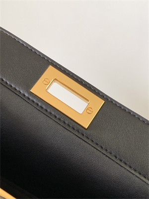 Fen.di PEEKABOO ICONIC ISEEU Small leather bag Dove Grey