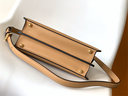 Fen.di PEEKABOO ICONIC ISEEU Small leather bag Brown