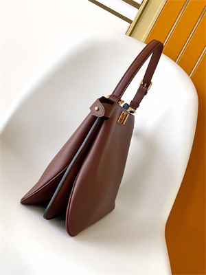 Fen.di Peekaboo Soft Medium Leather Bag Burgundy