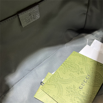 Gu.cci Savoy medium GG toiletry case Grey 572767