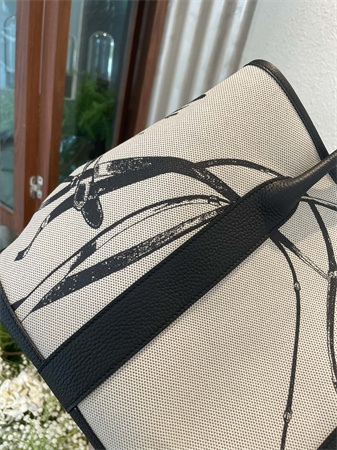 Her.mes Garden Party 36CM Togo Leather and Graffiti Canvas HS