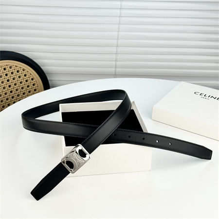 Ce**e medium reversible framed triomphe belt 25mm in taurillon and natural calfskin black