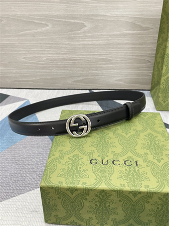 G*u*i belts in calfskin 25mm color options