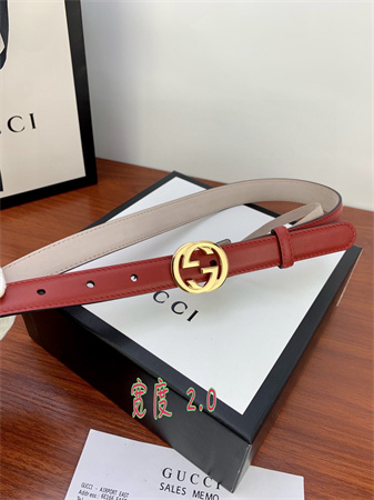 G*u*i belts in red calfskin 20mm gold/silver hardware