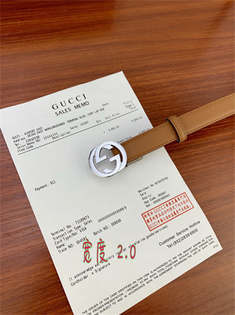 G*u*i belts in brown calfskin 20mm gold/silver hardware