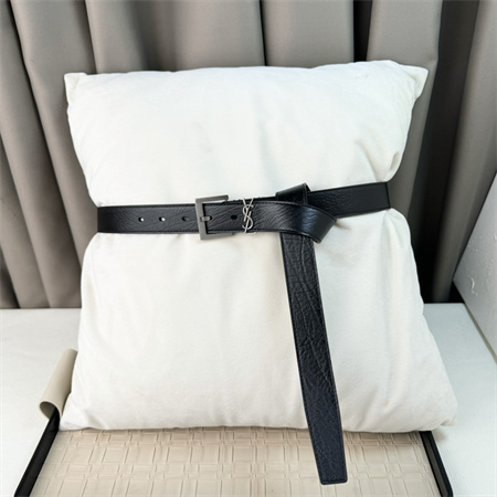 Y*L belts in grained leather 30mm silver hardware black