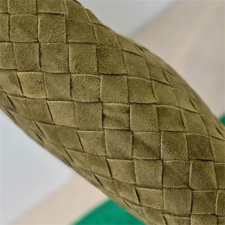 BV Hop Shoulder Bag In Suede Olive