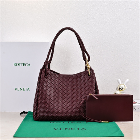 BV Large Parachute Shoulder Bag In Lambskin Burgundy