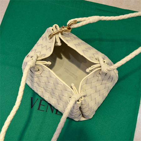 BV Small Parachute Shoulder Bag In Lambskin Sault