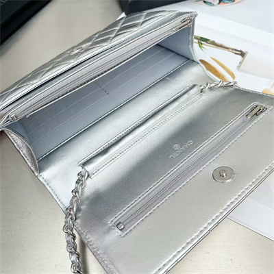 Ch*el wallet on chain lambskin silver tone metal silver ap0250