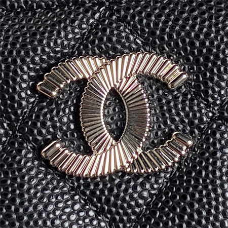 Ch*el vanity with chain grained calfskin & silver-tone metal black ap4414