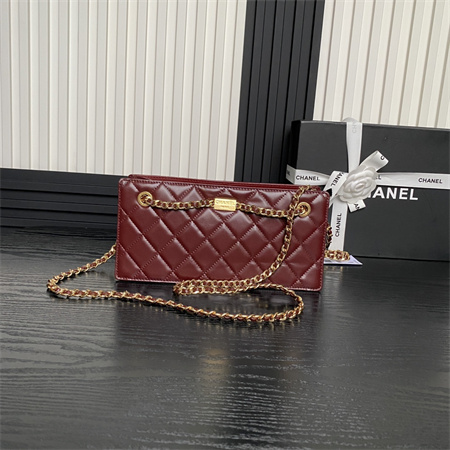 Ch*el clutch shiny lambskin & gold-tone metal burgundy as5203