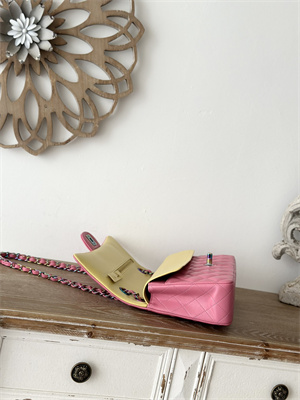 Cha.nel Medium Classic Flap Bag Lambskin Iridescent Metal Pink/Yellow 01112