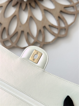 Ch*el medium classic flap bag iridescent lambskin gold tone metal white 01112