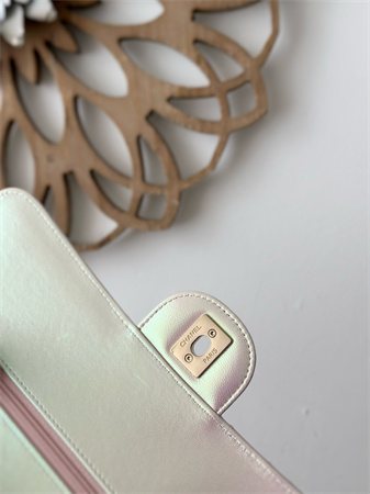 Ch*el medium classic flap bag iridescent lambskin gold tone metal lt beige 01112