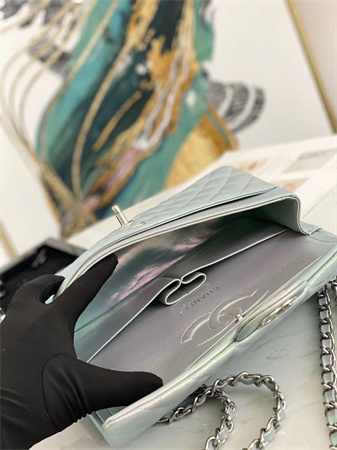 Ch*el medium classic flap bag iridescent lambskin silver tone metal 01112