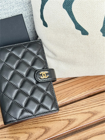 Ch*el passport holder in lambskin gold tone metal black ap3658