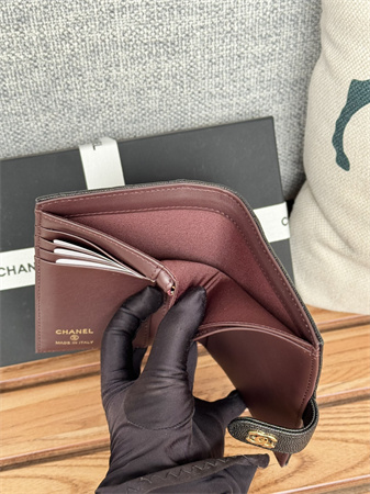 Ch*el passport holder in grained calfskin gold tone metal black ap3658