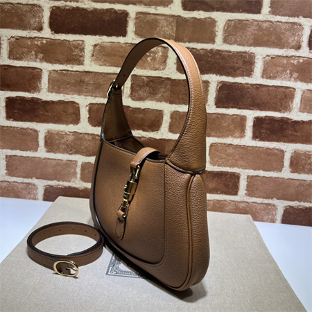 Gu.cci Jackie 1961 Small Shoulder Bag Brown Grained Leather 636709