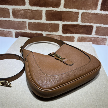 Gu.cci Jackie 1961 Small Shoulder Bag Brown Grained Leather 636709