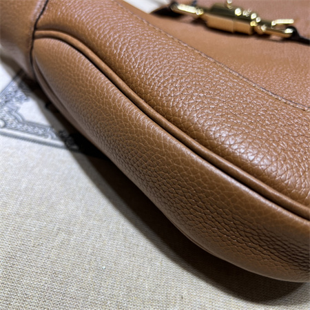 Gu.cci Jackie 1961 Small Shoulder Bag Brown Grained Leather 636709