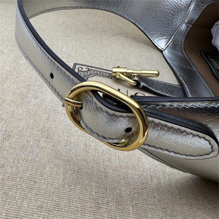 Gu.cci Jackie 1961 Small Shoulder Bag Silver Grained Leather 636709