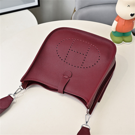Evelyne III PM Bag In Burgundy(options)