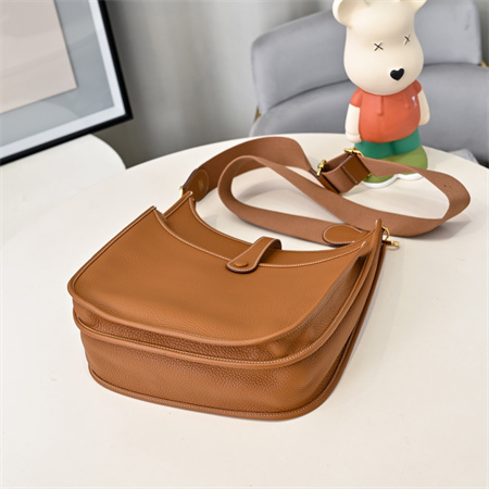 Evelyne III PM Bag In Gold(options)