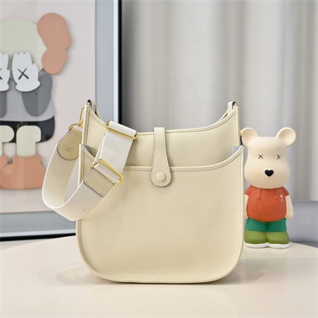 Evelyne III PM Bag In Craie(options)