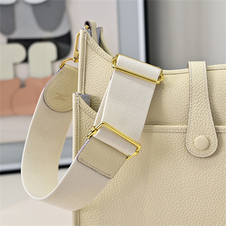 Evelyne III PM Bag In Craie(options)