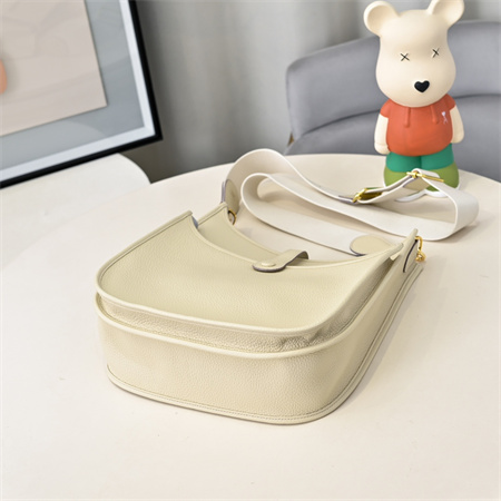 Evelyne III PM Bag In Craie(options)