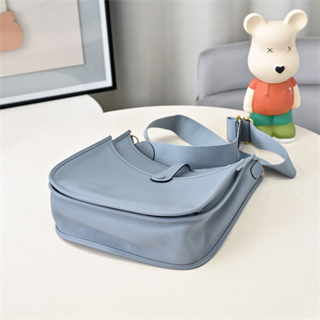 Evelyne III PM Bag In Bleu Lin(options)