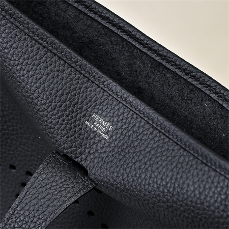 Evelyne III PM Bag In Black(options)