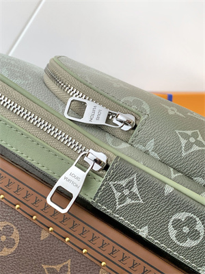 L.V Avenue Slingbag Monogram Gradient coated canvas Khaki Green M11702