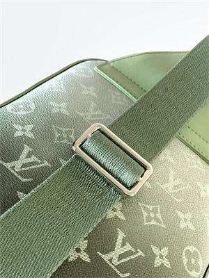 L.V Avenue Slingbag Monogram Gradient coated canvas Khaki Green M11702