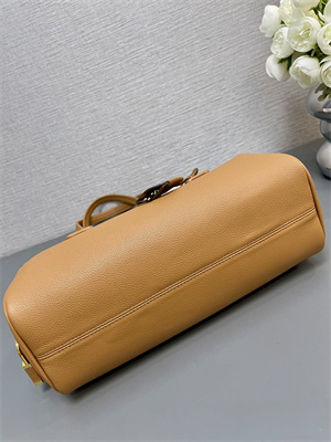 Pra*a medium leather top-handle bag with padlock brown 1bb127