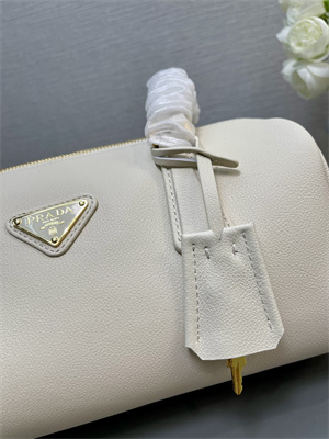 Pra*a medium leather top-handle bag with padlock white 1bb127