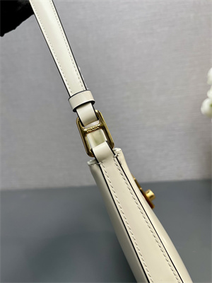 Pra*a cleo shoulder bag shinny leather ivory 1bc169