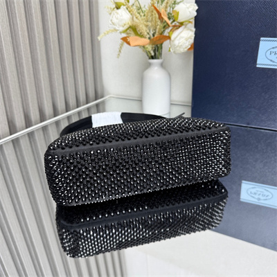pra*a re-edition 2000 mini-bag with Di*m*nd all black 1ne515